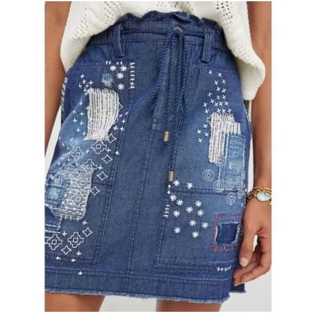 Anthropologie Pilcro NWT Blue Embroidered Frayed Hem Denim Mini Skirt Size Small